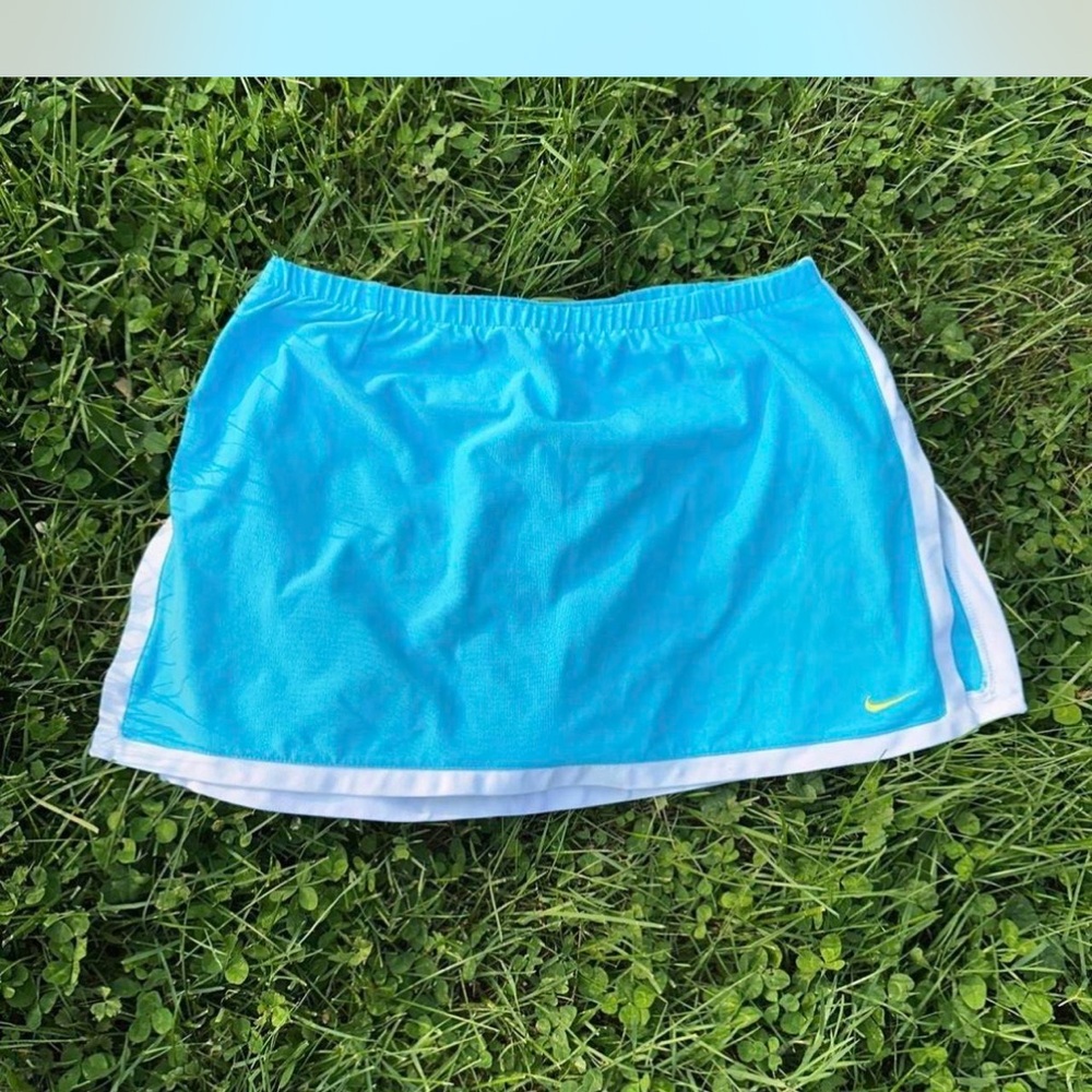 BARBIE BLUE NIKE SKORT  Nike Blue and White Athletic Skirt